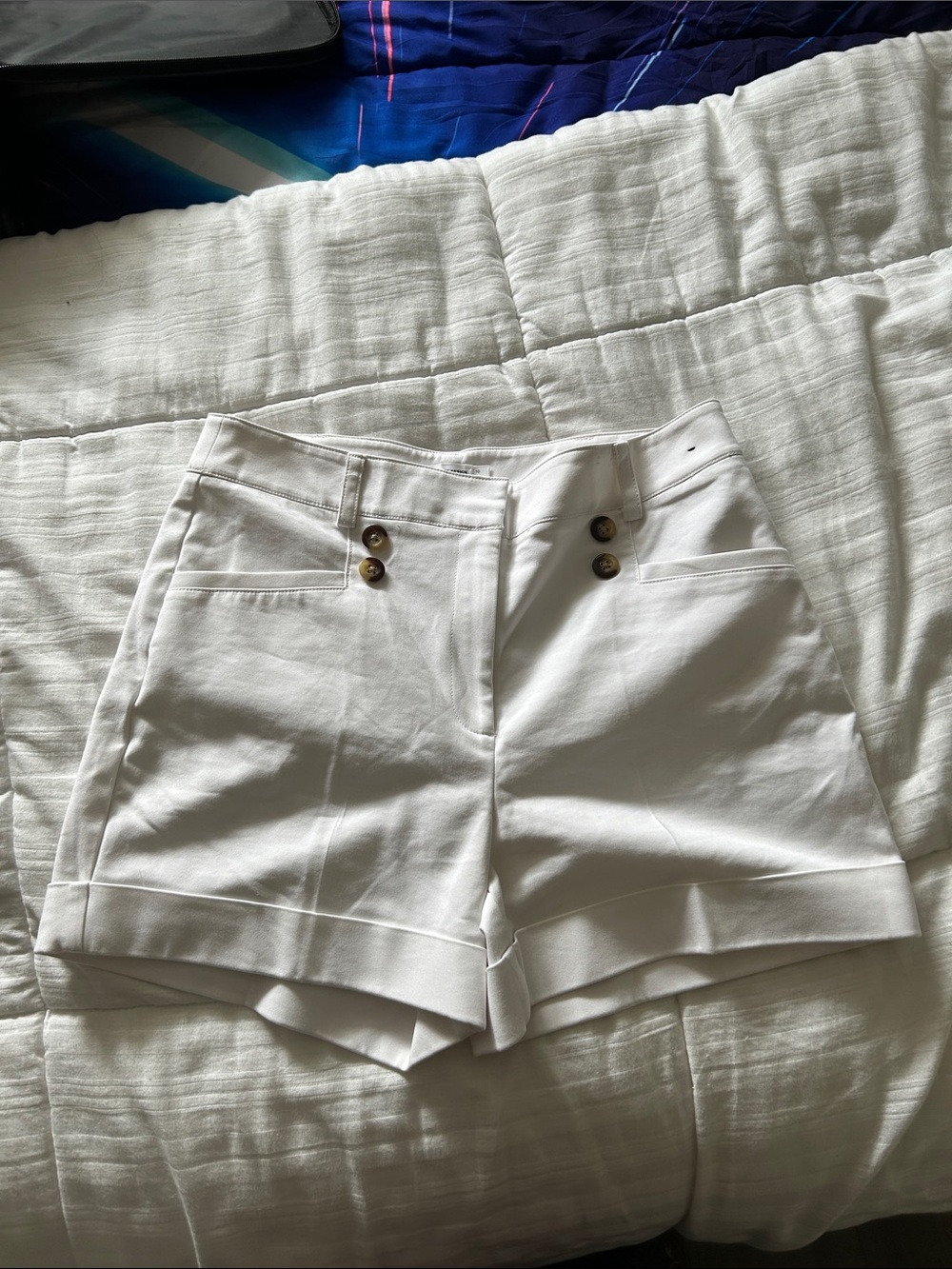 NWOT High-Rise White Women’s Shorts size 10